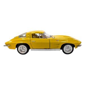 Kinsmart 63 Chevrolet Corvette Stingray C2 Diecast Model Car Yellow KT5358 1:36